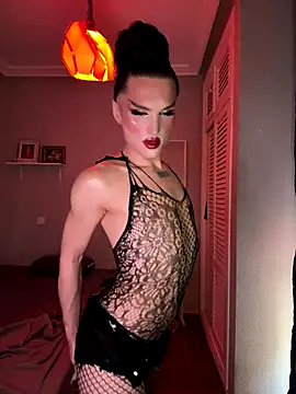 Snapshot of lacattiva chatting on September 17, 2025, 5:04 pm lacattiva online show from September 17, 2025, 5:04 pm