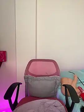 Snapshot of Zara_Bel chatting on December 4, 2025, 6:18 pm Zara Bel online show from December 4, 2025, 6:18 pm