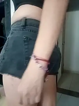 tany90 online show from October 6, 2025, 7:36 pm