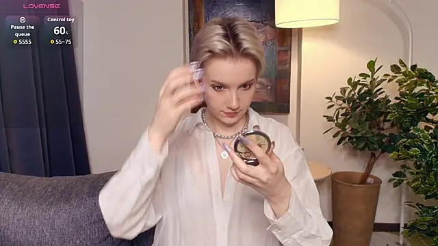 Snapshot of OdelynaAsp chatting on November 23, 2025, 11:31 am OdelynaAsp online show from November 23, 2025, 11:31 am