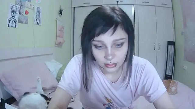 SineKiraReal online show from October 10, 2025, 10:27 am