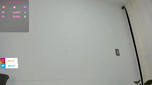 Snapshot of aliciakozlov chatting on October 29, 2025, 6:51 pm aliciakozlov online show from October 29, 2025, 6:51 pm