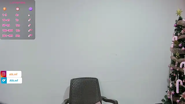 Snapshot of aliciakozlov chatting on December 15, 2025, 8:58 pm aliciakozlov online show from December 15, 2025, 8:58 pm