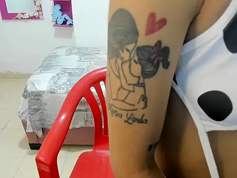 Snapshot of baby_rose03 chatting on October 27, 2025, 6:42 pm baby rose03 online show from October 27, 2025, 6:42 pm