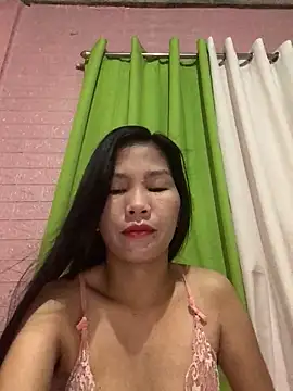 Cleo17 online show from April 12, 2026, 2:09 pm