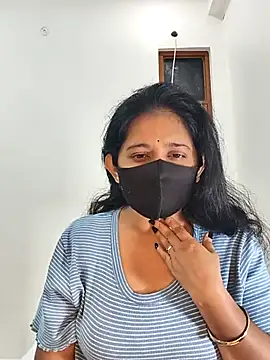 Snapshot of Your-Vedika chatting on November 15, 2025, 7:51 pm Your-Vedika online show from November 15, 2025, 7:51 pm