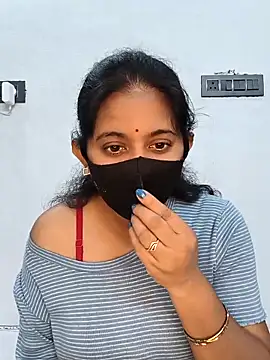 Snapshot of Your-Vedika chatting on October 26, 2025, 5:41 am Your-Vedika online show from October 26, 2025, 5:41 am