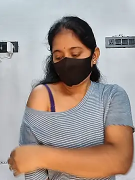 Snapshot of Your-Vedika chatting on October 13, 2025, 7:43 am Your-Vedika online show from October 13, 2025, 7:43 am