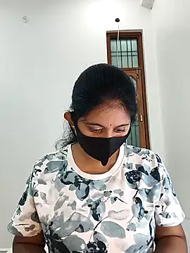 Snapshot of Your-Vedika chatting on November 26, 2025, 8:03 am Your-Vedika online show from November 26, 2025, 8:03 am