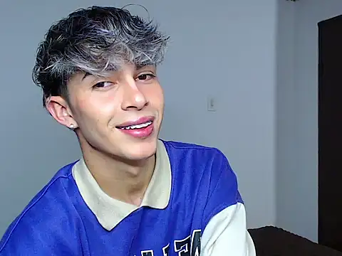 john vichenso online show from October 22, 2025, 10:19 pm