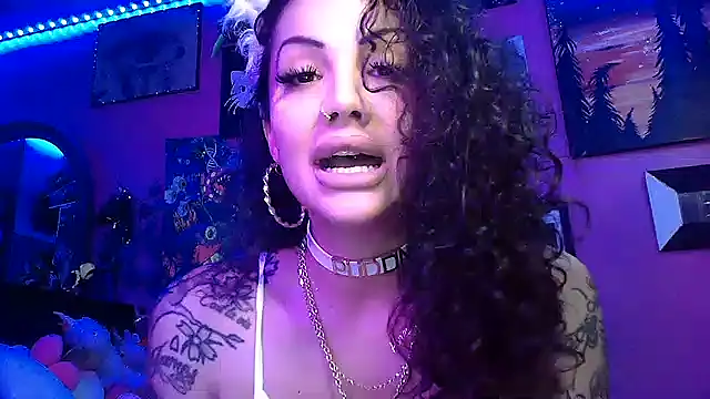 Av3ryyBe3 online show from October 28, 2025, 5:18 am