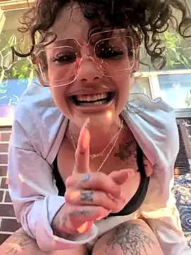 Av3ryyBe3 online show from June 11, 2026, 12:01 am
