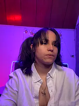 Eymmy 24 online show from November 19, 2025, 3:39 am