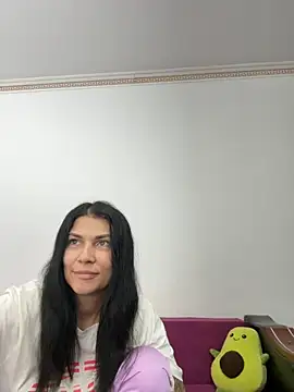 MiaKiittyy online show from September 17, 2025, 2:41 pm