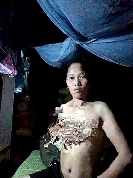 Snapshot of PhamPm70 chatting on November 5, 2025, 7:39 pm PhamPm70 online show from November 5, 2025, 7:39 pm