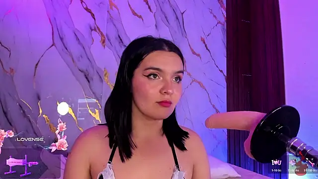 alicecute77 online show from February 3, 2026, 2:10 am