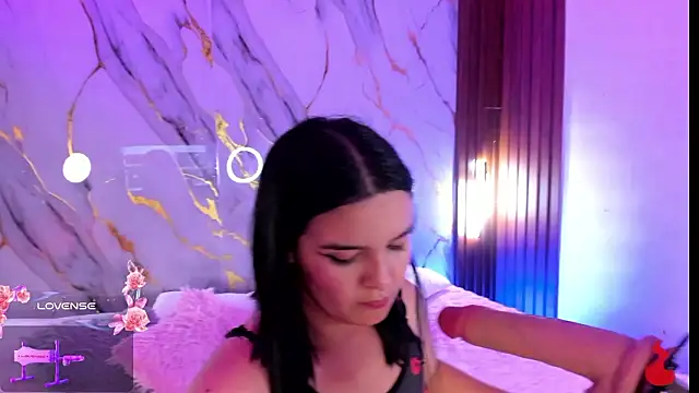 alicecute77 online show from March 14, 2026, 2:17 am