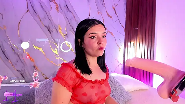 alicecute77 online show from February 27, 2026, 2:23 am