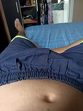 Snapshot of comobucetinhas chatting on October 27, 2025, 6:53 pm comobucetinhas online show from October 27, 2025, 6:53 pm