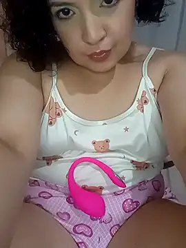 Silkenfeet21 online show from April 14, 2026, 5:12 am