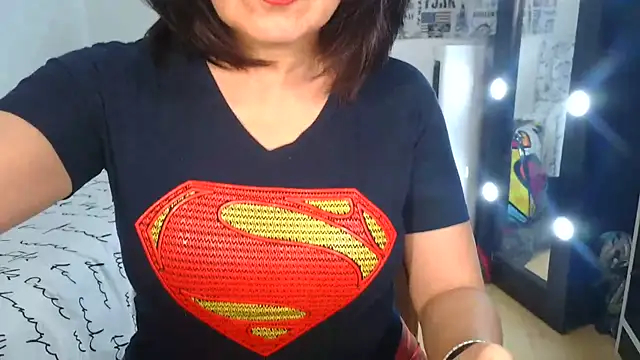 SweetCatheryne online show from June 26, 2026, 5:57 am