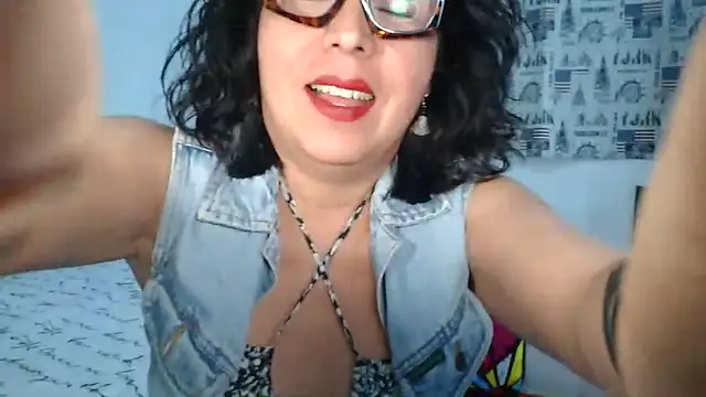 SweetCatheryne online show from July 5, 2026, 12:04 am