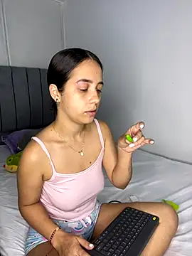 dalianataba online show from November 6, 2025, 4:33 pm