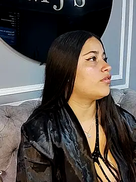 gabyjoness  online show from November 13, 2025, 4:38 am