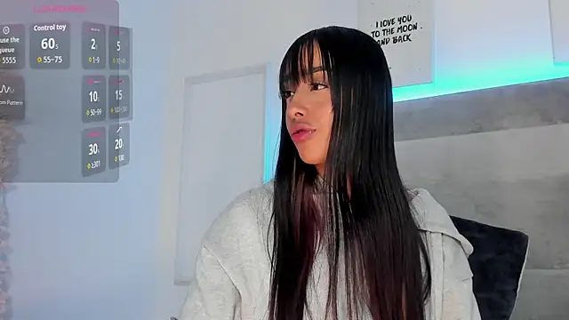 Snapshot of Aleja_ruizz chatting on September 20, 2025, 7:46 am Aleja ruizz online show from September 20, 2025, 7:46 am