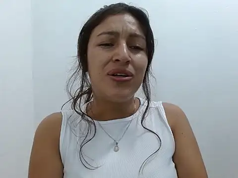 SarahFriendly online show from May 14, 2026, 1:08 pm