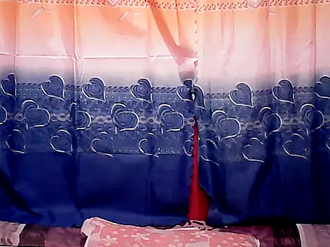 Snapshot of Sexylyka30 chatting on September 12, 2025, 10:42 pm Sexylyka30 online show from September 12, 2025, 10:42 pm