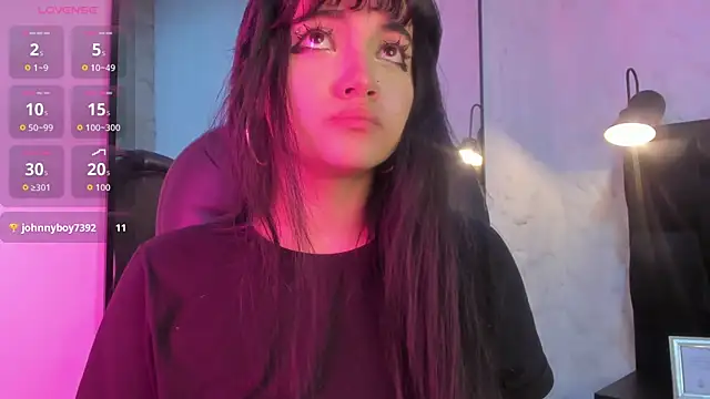 Snapshot of Darky_Doll chatting on November 22, 2025, 8:40 pm Darky Doll online show from November 22, 2025, 8:40 pm