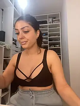 Snapshot of Lexi_Storm chatting on November 28, 2025, 5:51 am Lexi Storm online show from November 28, 2025, 5:51 am