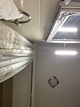 Snapshot of Lexi_Storm chatting on December 22, 2025, 6:35 am Lexi Storm online show from December 22, 2025, 6:35 am