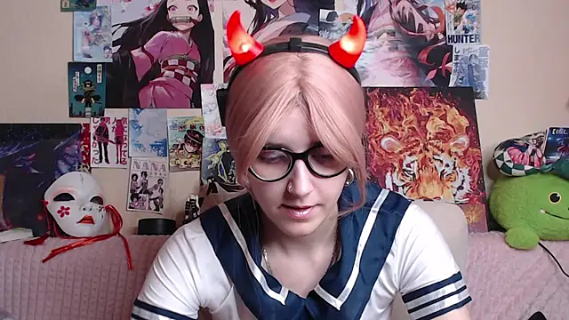 Snapshot of AliceChio chatting on December 2, 2025, 7:37 pm AliceChio online show from December 2, 2025, 7:37 pm