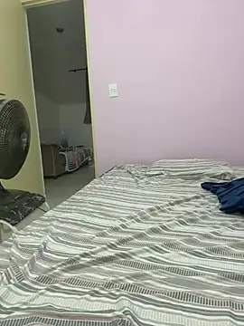 mermaidblue online show from February 18, 2026, 9:50 am