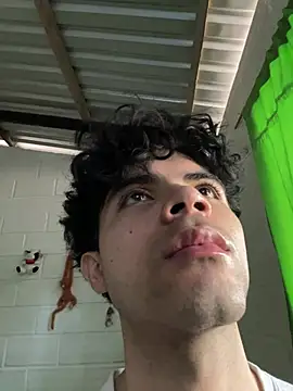 Axel-Mejia online show from April 18, 2026, 3:36 pm