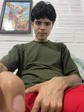 Axel-Mejia online show from November 12, 2025, 3:10 am