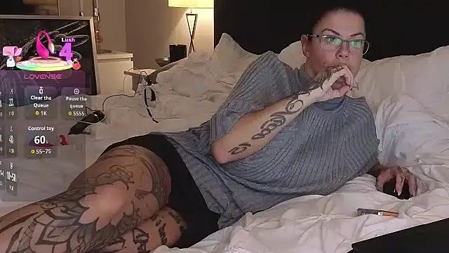 Snapshot of sexygilf82 chatting on October 5, 2025, 9:16 pm sexygilf82 online show from October 5, 2025, 9:16 pm