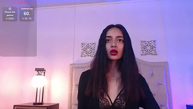 Snapshot of Leilani- chatting on October 15, 2025, 11:40 am Leilani- online show from October 15, 2025, 11:40 am