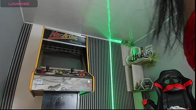 Snapshot of Jenie_fire_ chatting on December 1, 2025, 9:04 pm Jenie fire online show from December 1, 2025, 9:04 pm