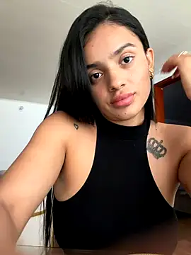 Snapshot of AnaaFaith_ chatting on December 2, 2025, 8:10 pm AnaaFaith online show from December 2, 2025, 8:10 pm