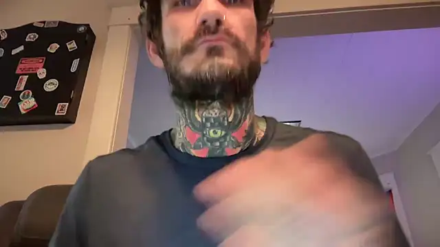 Snapshot of VeeJay48826 chatting on September 24, 2025, 2:34 pm VeeJay48826 online show from September 24, 2025, 2:34 pm