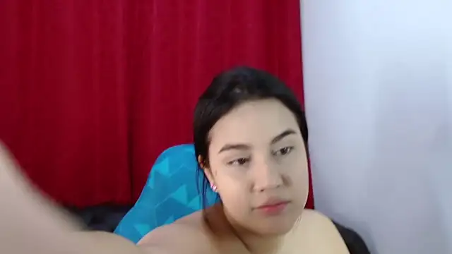 ValentinaMillers  online show from March 1, 2026, 1:11 pm