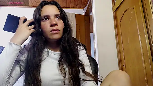 Snapshot of Skylar_Serenity chatting on October 23, 2025, 7:01 pm Skylar Serenity online show from October 23, 2025, 7:01 pm