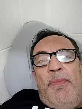 Snapshot of Txacas chatting on September 28, 2025, 10:28 pm Txacas online show from September 28, 2025, 10:28 pm