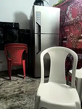 giannis090 online show from November 8, 2025, 9:07 pm