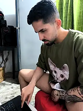 giannis090 online show from April 25, 2026, 3:53 am