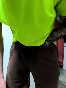 giannis090 online show from October 7, 2025, 5:41 am