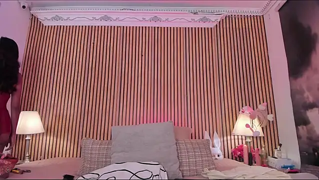 keeyla stone online show from November 5, 2025, 8:34 pm